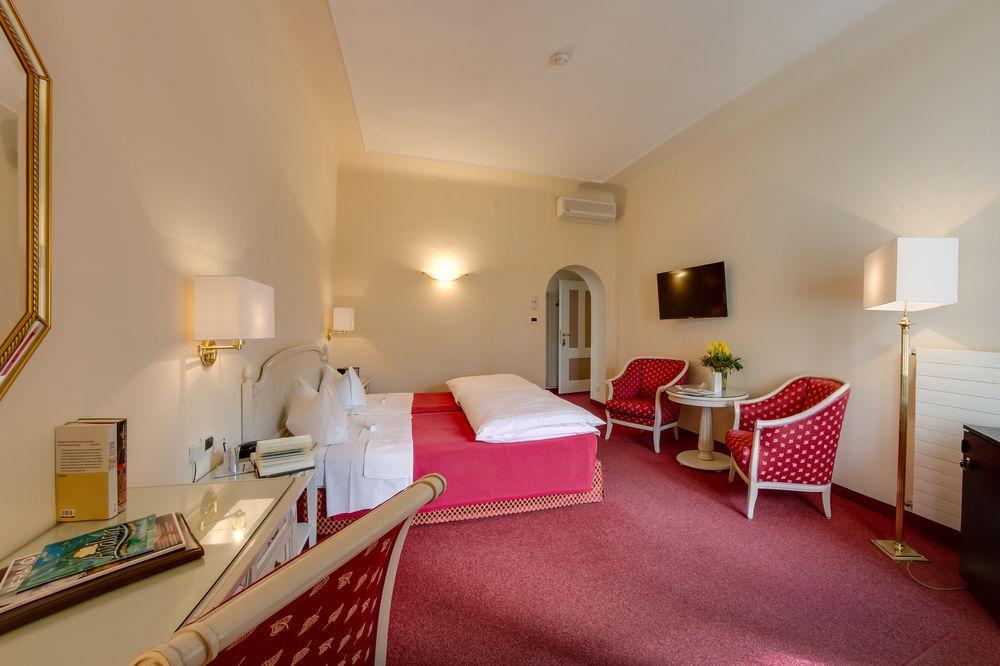 Hotel Classic Meranerhof 4*